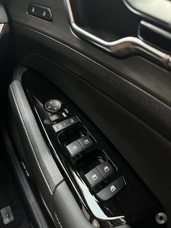 2025 Kia
                Sportage HEV GT-Line