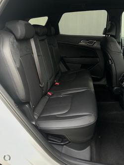 2025 Kia
                Sportage HEV GT-Line