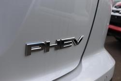 2024 Mitsubishi Eclipse Cross PHEV ES