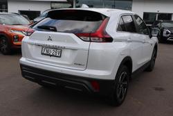 2024 Mitsubishi Eclipse Cross PHEV ES