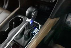 2019 Hyundai
Santa Fe Highlander