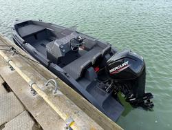 2025 Sea Storm 17 Advantage