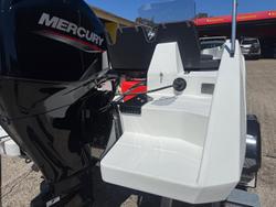 2025 Sea Storm 17 Advantage