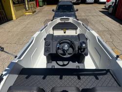 2025 Sea Storm 17 Advantage