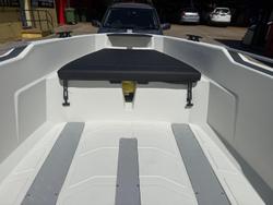 2025 Sea Storm 17 Advantage