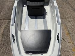 2025 Sea Storm 17 Advantage