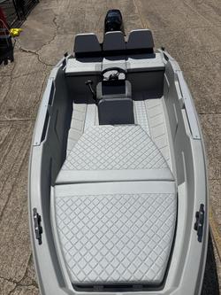 2025 Sea Storm 14 Advantage