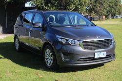 2017 Kia Carnival S