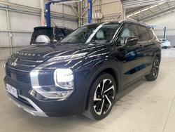 2024 Mitsubishi
                Outlander Exceed