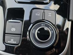 2025 Isuzu
                MU-X LS-U