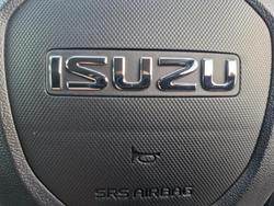 2025 Isuzu
                MU-X LS-U