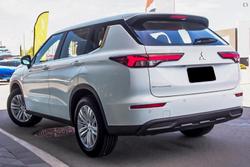 2024 Mitsubishi Outlander ES ZM MY24 AWD White