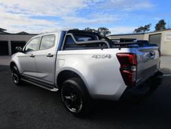 2025 Isuzu
D-MAX X-RIDER