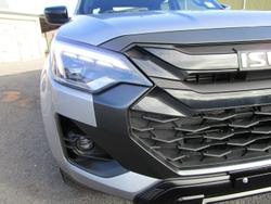 2025 Isuzu
D-MAX X-RIDER