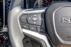 2025 Isuzu D-MAX SX MY24 4X4 Dual Range Mercury Silver