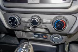 2025 Isuzu D-MAX SX MY24 4X4 Dual Range Mercury Silver