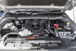 2025 Isuzu D-MAX SX MY24 4X4 Dual Range Mercury Silver