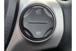 2013 Toyota
Camry Atara S