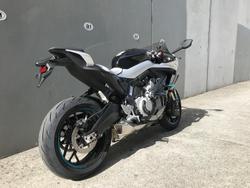 2025 CFMOTO
675SR-R