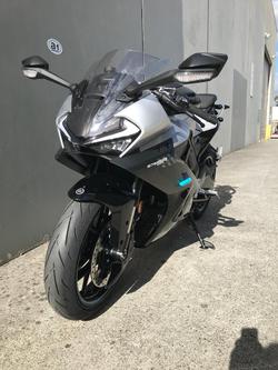2025 CFMOTO
675SR-R