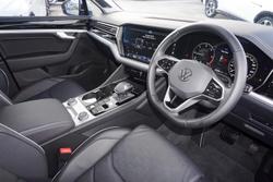 2023 Volkswagen
                Touareg 210TDI Elegance