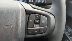 2024 Ford
Everest Ambiente