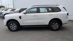 2024 Ford
Everest Ambiente