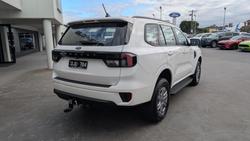2024 Ford
Everest Ambiente