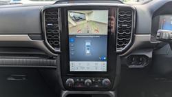 2024 Ford
Everest Ambiente