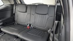 2024 Ford
Everest Ambiente