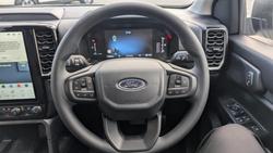 2024 Ford
Everest Ambiente