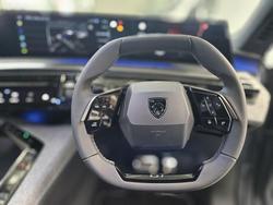 2024 Peugeot 3008 GT Premium Hybrid P64 MY25 Okenite White