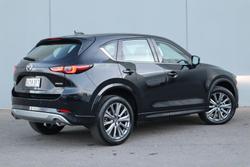 2025 Mazda
                CX-5 G25 Akera