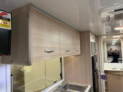 2017 Avida Emerald Cv6634qb Multi Terrain