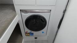 2025 Viscount V3 Family White