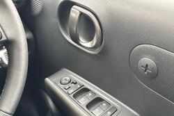 2024 Hyundai INSTER Cross