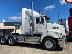 2017 Western Star 5800 Series White