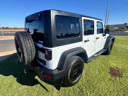 2013 Jeep
Wrangler Unlimited Sport
