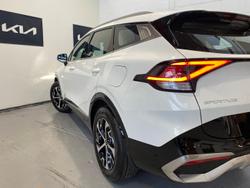 2025 Kia
Sportage SX