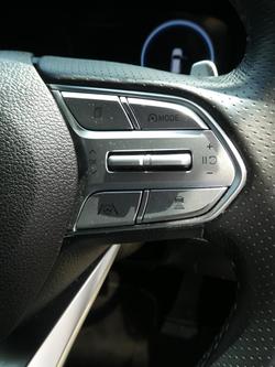 2021 Hyundai
                Santa Fe Highlander