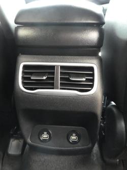 2021 Hyundai
                Santa Fe Highlander