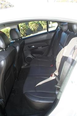 2015 Holden Cruze SRi JH Series II MY15 Heron White