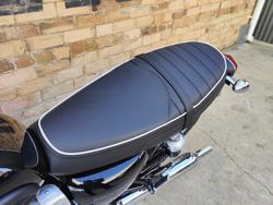 2025 TRIUMPH BONNEVILLE T120 ROAD JET BLACK