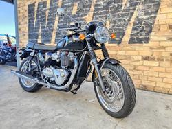 2025 TRIUMPH BONNEVILLE T120 ROAD JET BLACK