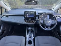 2021 Toyota
Corolla Ascent Sport Hybrid