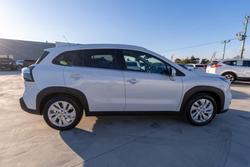 2023 Suzuki S-Cross GL+