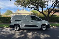 2025 Peugeot Partner Pro