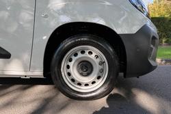 2025 Peugeot Partner Pro