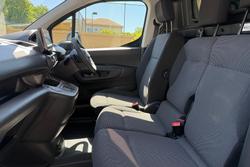2025 Peugeot
Partner Pro