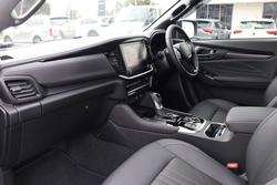 2025 Isuzu
MU-X LS-T